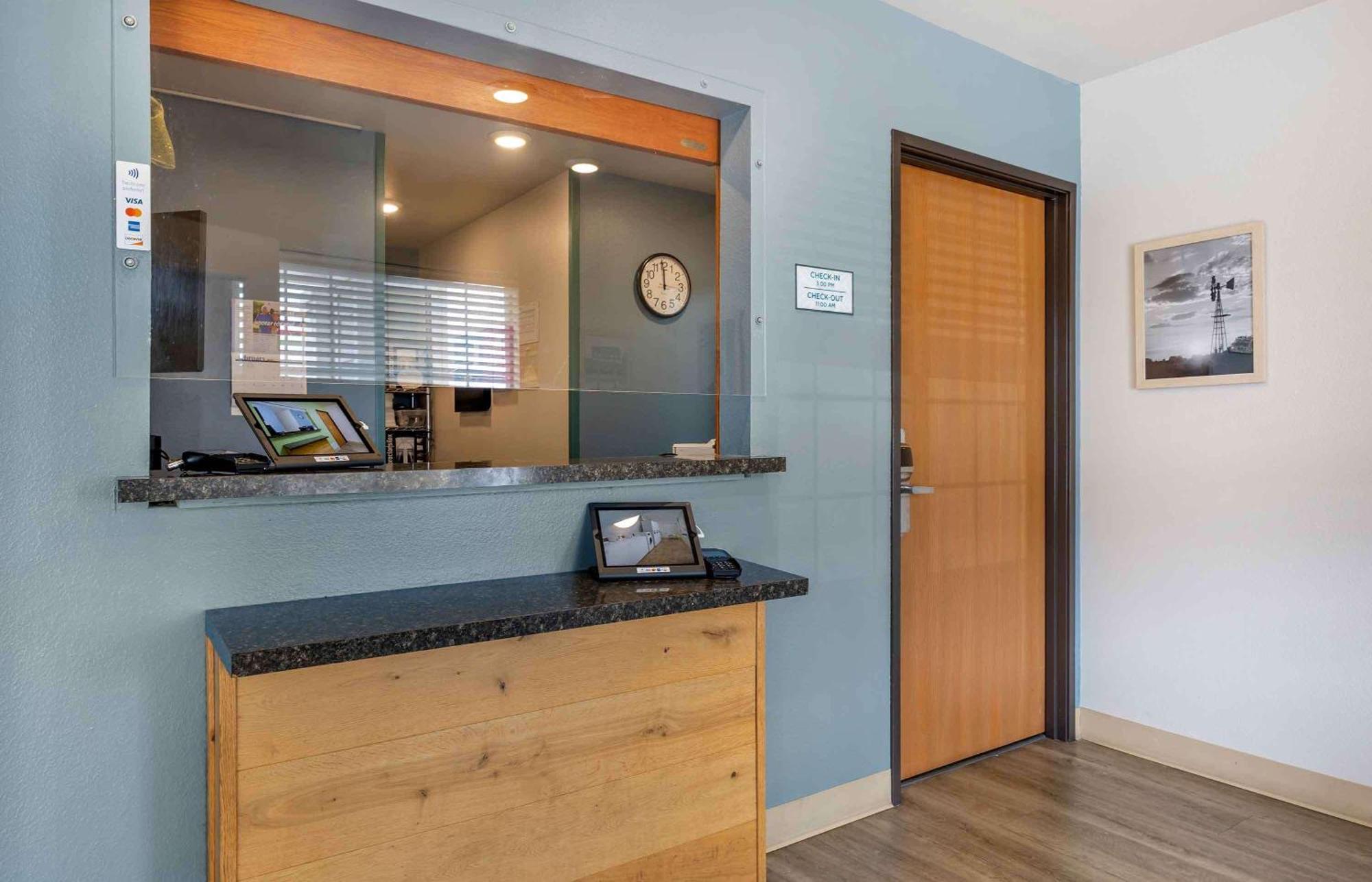 Extended Stay America Select Suites - Wichita - South Exterior foto